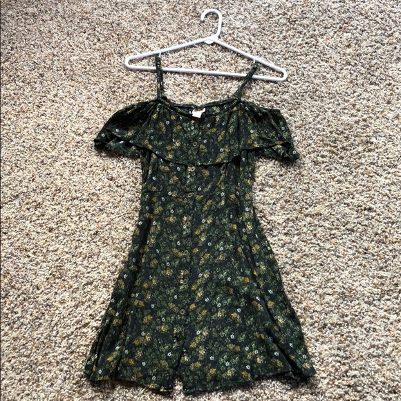 Dress - Picture 1 of 1